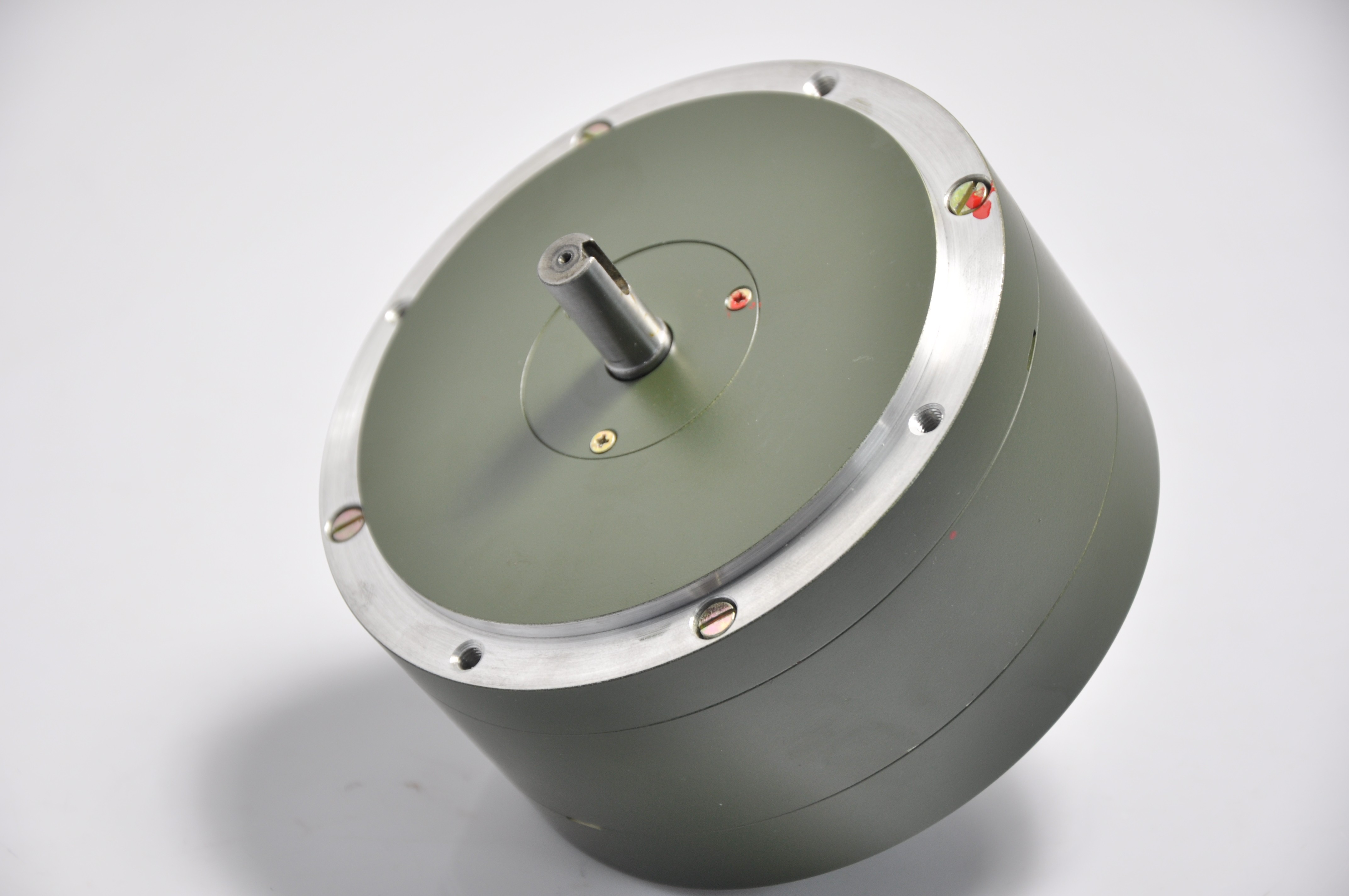 圖片關(guān)鍵詞 長(zhǎng)期堵轉(zhuǎn)的力矩電機(jī)結(jié)構(gòu)特點(diǎn)